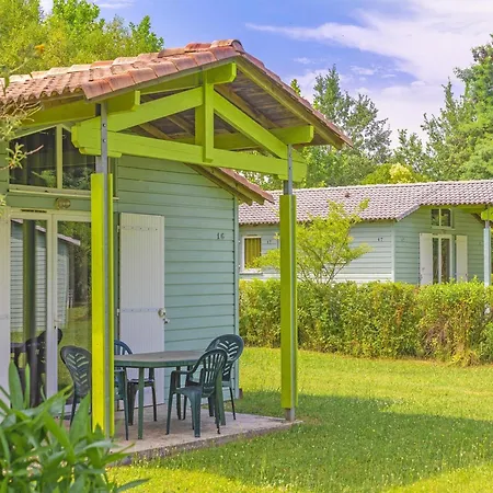 Cosy By The River For 6 Guests Hébergement de vacances